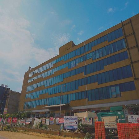 Hotel O H D Hotel Bhiwadi Екстериор снимка